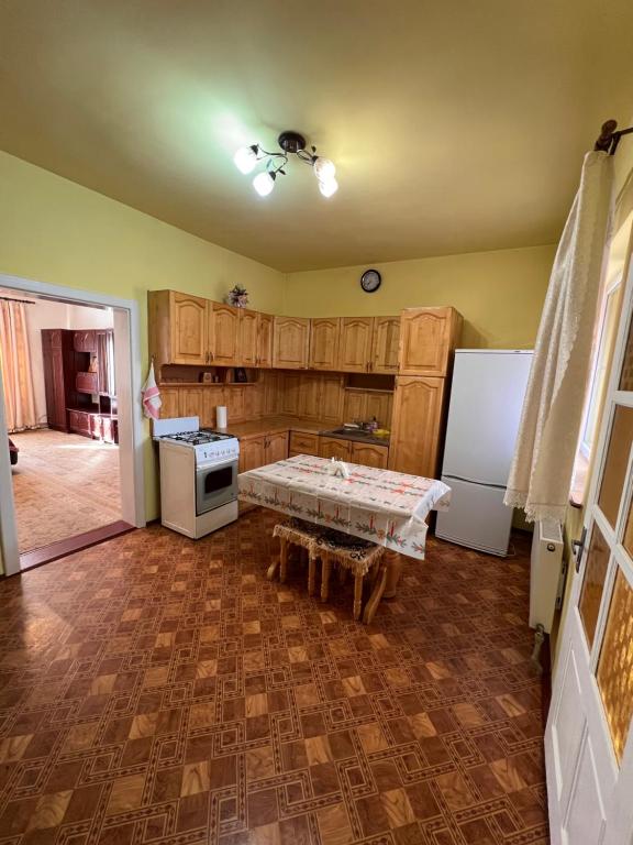 Готель Міраж Ясіня