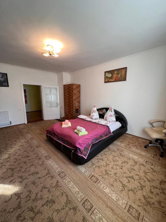 Готель Міраж Ясіня