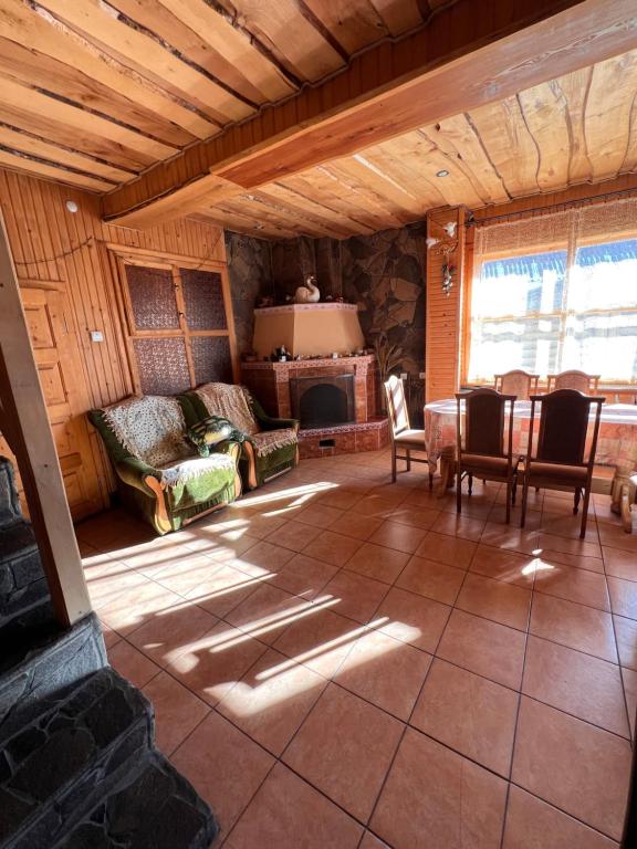 Готель Міраж Ясіня